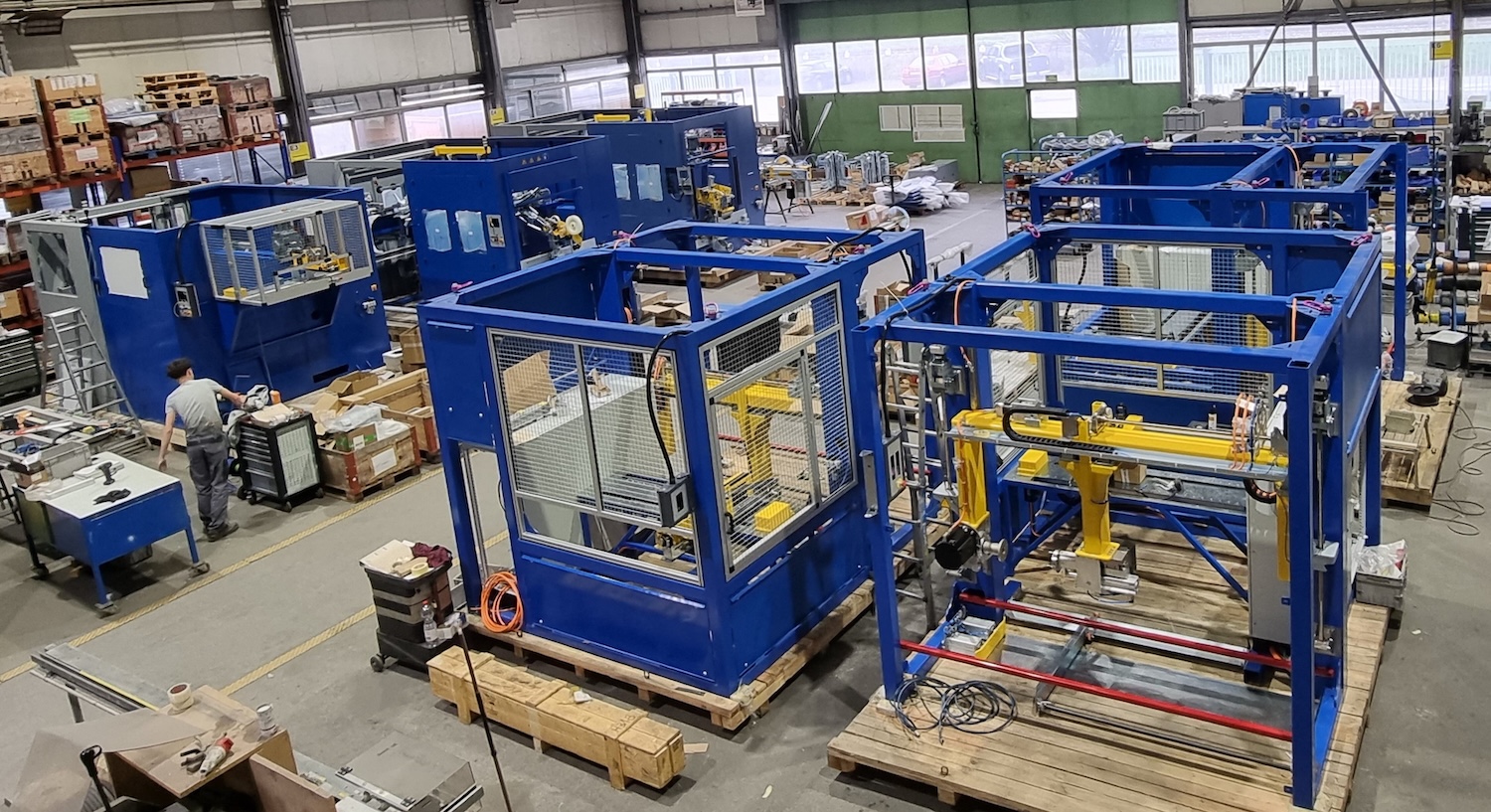 Creusalp SA - Division « Industrie lourde » - Montage mécanique & câblage - Vue générale - Halle E